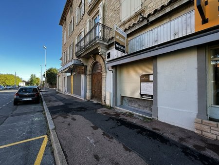 local commercial - 92m² - arnas