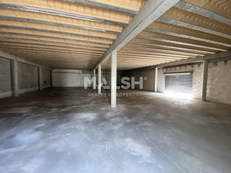local commercial - 690m²