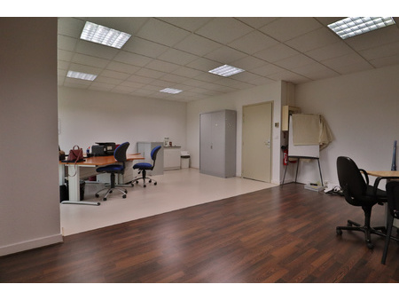 local professionnel - 52m² - troyes