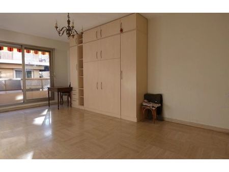 vendu : appartement 1 pièce 30 m² nice (06300)