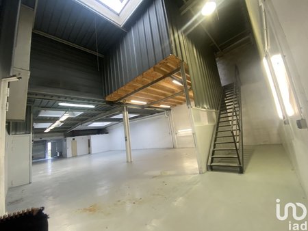 vente hangar 305 m²