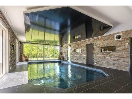 maison d'architecte avec piscine intérieure
