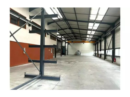 location d'entrepôt de 670 m² à saint-marcel-bel-accueil - 38080