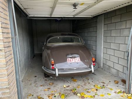 garage à vendre au centre de diegem