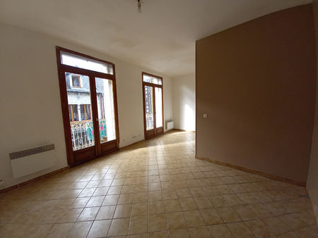location appartement 2 pièces  52.70m²  gisors
