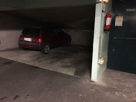 loue place parking souterrain renovation centre thonon