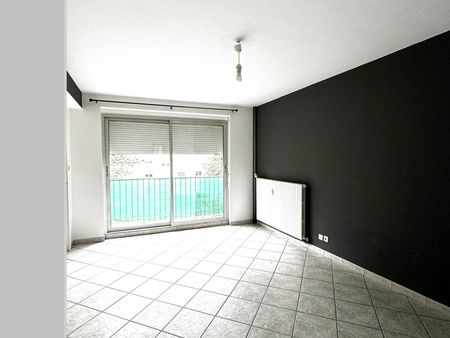 location appartement 3 pièces 57m2 saint-vallier (26240) - 442 € - surface privée