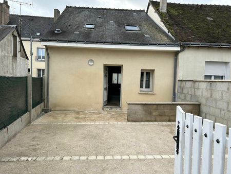 location maison  63.35 m² t-3 à château-renault  620 €