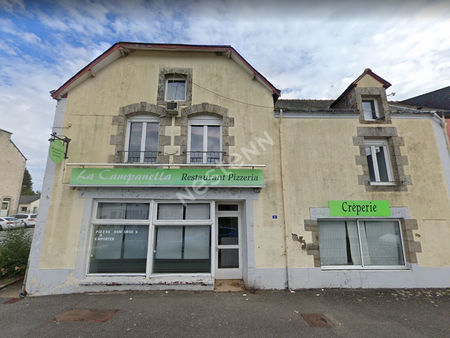 maison à vendre à réguiny avec un ancien local commercial - centre bourg