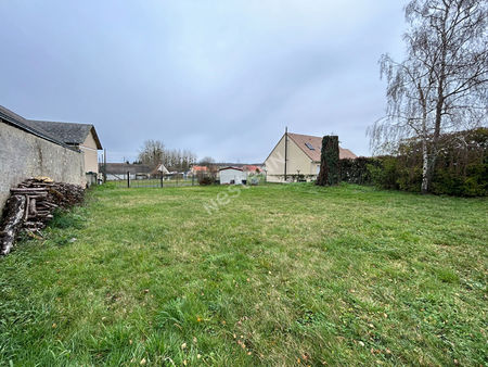 beau terrain constructible hors lotissement à deux pas du centre de cerans-foulletourte