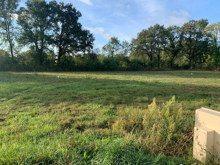 terrain constructible de plus de 1100m² au calme sur la commune de saint aubin de baubigné