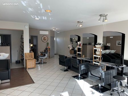 salon de coiffure 80 m² bords