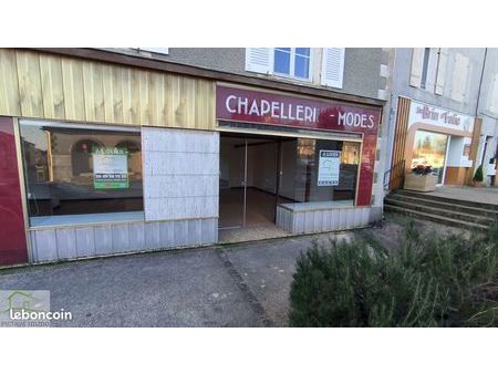 local commercial 47 m² lezay