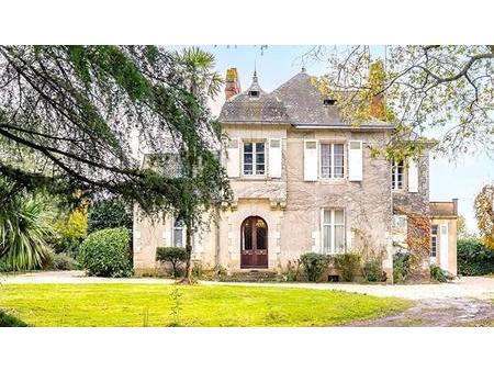vente maison à saint-christophe-du-ligneron (85670) : à vendre / 313m² saint-christophe-du