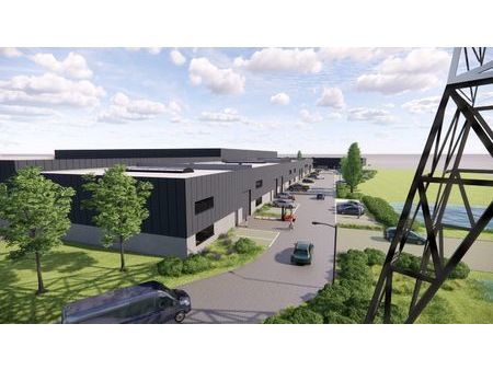 nieuwbouw kmo-unit van 542 m² en 7 parkeerplaatsen op een strategische ligging in de gents