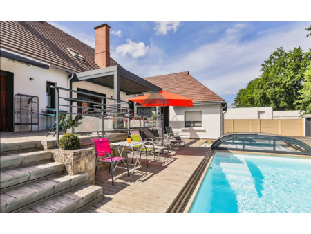 vente maison piscine à challans (85300) : à vendre piscine / 217m² challans
