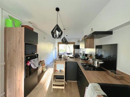 maison montrol-sénard 110 m² t-5 à vendre  192 500 €
