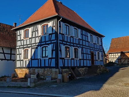 betschdorf ; belle et grande maison alsacienne totalement rénovée sur deux étages avec son