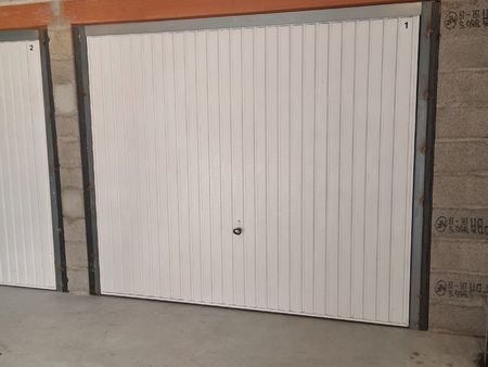 box/garage/dépôt