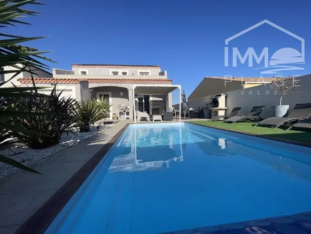 exclusivité : villa 5 pièces 131 m² avec piscine dans un quartier très calme