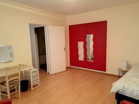 appartement intra-muros avignon 3 pièce(s) 52.67 m2 meuble