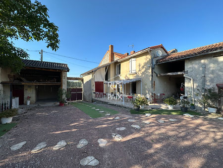 maison centre monts sur guesnes 6 pièce(s) 151 m2