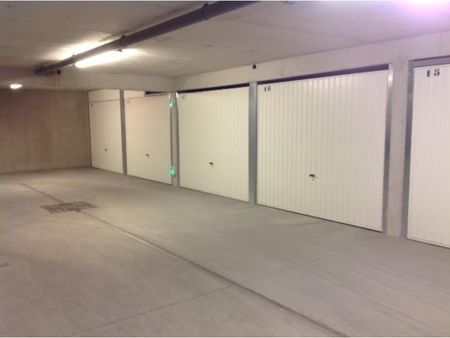 rech box/garage secteur bussy saint georges-montevrain-serris