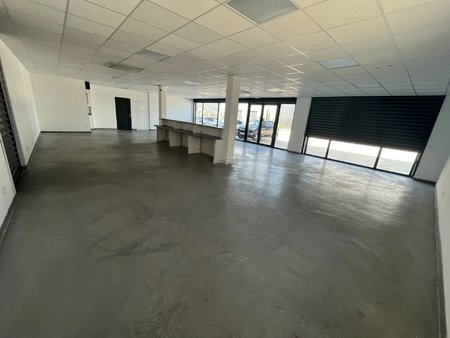 local commercial 150 m² / bureaux proche aeroport poretta lucciana