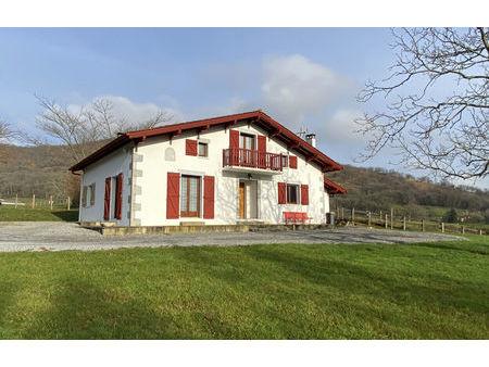 vente maison 5 pièces 140 m² larceveau-arros-cibits (64120)