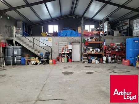 location local commercial 300m2 tarnos 40220 - 1990 € - surface privée