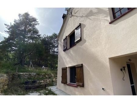 vente maison 4 pièces 90 m² châteauvieux (83840)