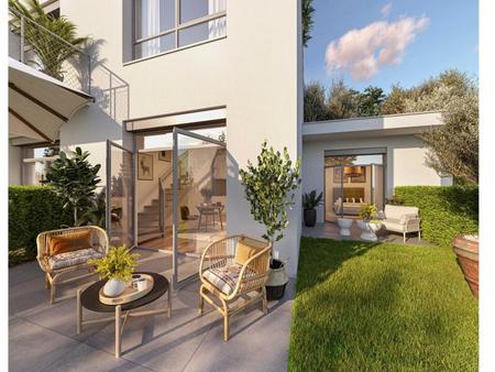 3 pièces duplex de 73.5 m² avec jardin  balcon et vue panoramique sur les hauteurs de nice