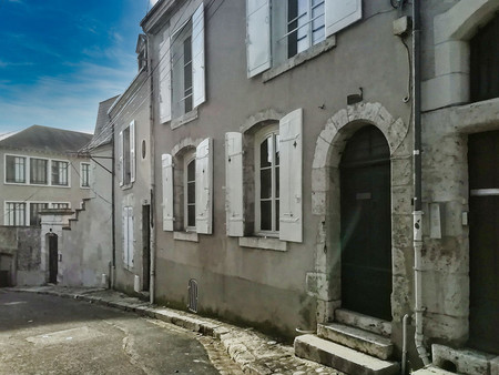 maison bourgeoise du xviiie siècle au cœur du centre historique de blois150m² & 261m² jard