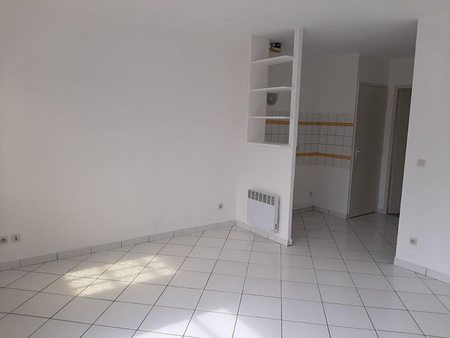 location appartement 2 pièces 33 m²