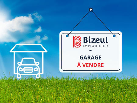 vente garage et parking à saint-malo (35400) : à vendre / 15m² saint-malo