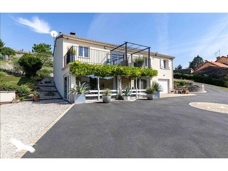 vente maison 5 pièces 105 m² nanteuil-en-vallée (16700)