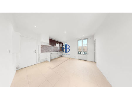 appartement traversant de 3 pièces 37 90 m² |avenue jean jaurès | 93300 aubervilliers