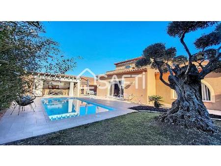 villa haut de gamme - 216 m² habitables - piscine - garage