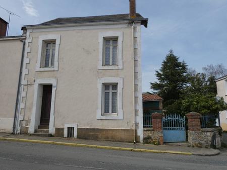 vente maison à la caillère-saint-hilaire (85410) : à vendre / 126m² la caillère-saint-hila