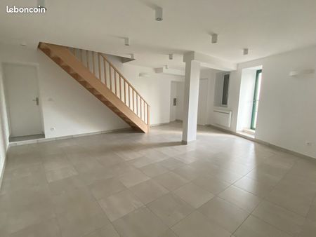 maison 110 m² ladon