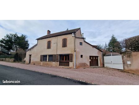 propriété 5 pièces 140 m²