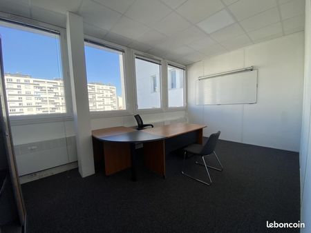 bureaux 600 m²