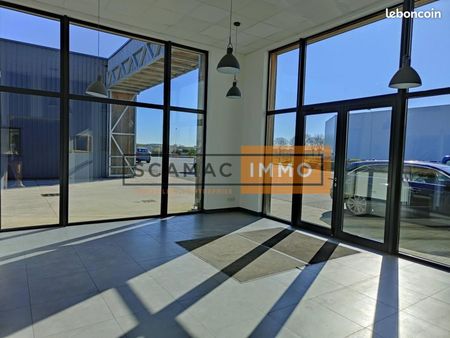 local commercial 615 m²