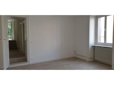 location appartement 3 pièces 75 m²