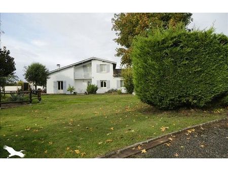 vente maison 6 pièces 235 m² saint-pierre-d'aurillac (33490)