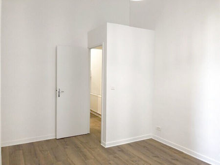 vente appartement 2 pièces 50m2 marseille 2eme (13002) - 217000 € - surface privée