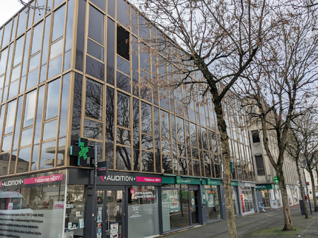 local commercial - 104m² - angers