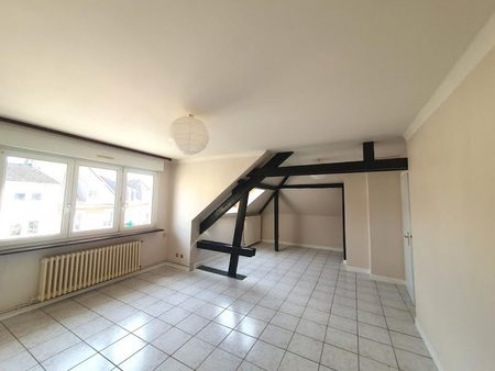 location appartement 4 pièces 77 m²