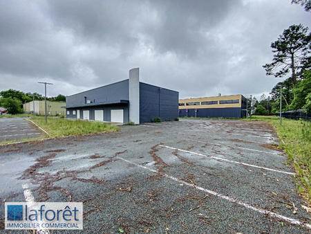 location bureaux et commerces à saint-jean-d'illac (33127) : à louer / 695m² saint-jean-d'