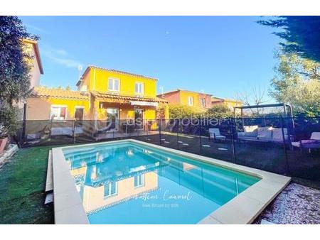 *** vente longue  villa t5 + piscine + panneaux photovoltaïques ***